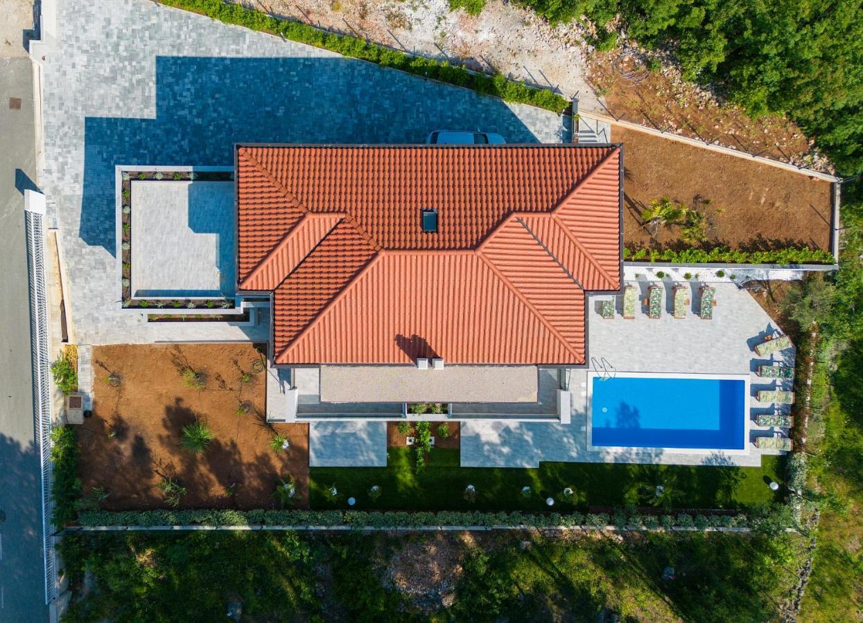 Apartments Paola & Karla With Pool كرك المظهر الخارجي الصورة