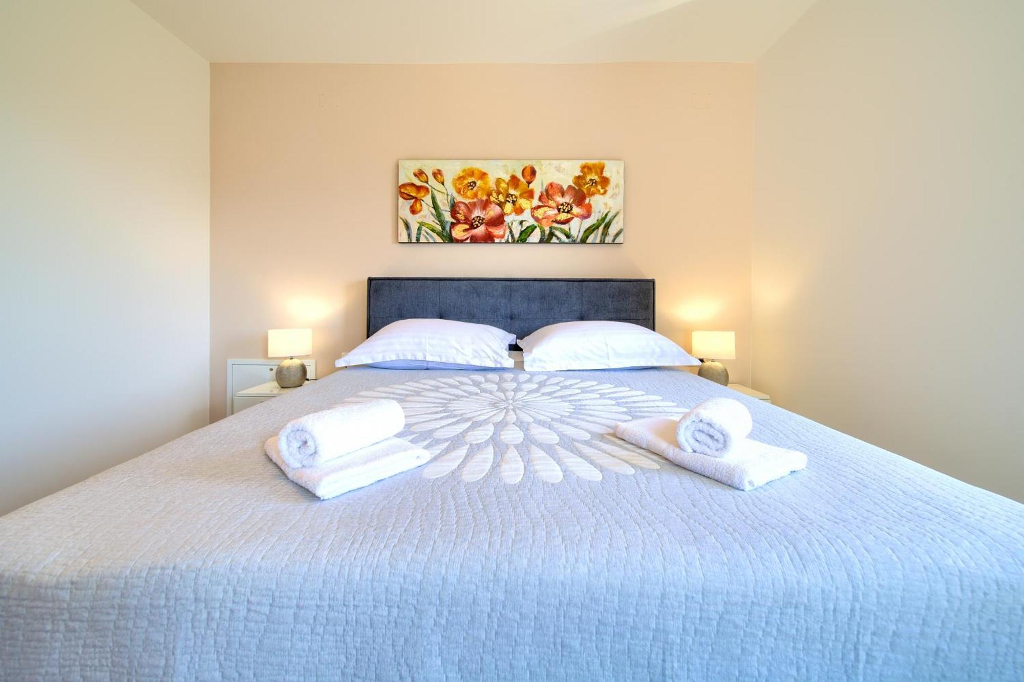 Apartments Paola & Karla With Pool كرك الغرفة الصورة